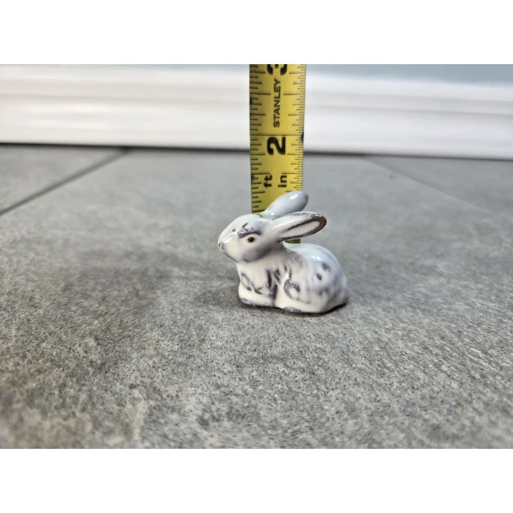 N/A charming miniature